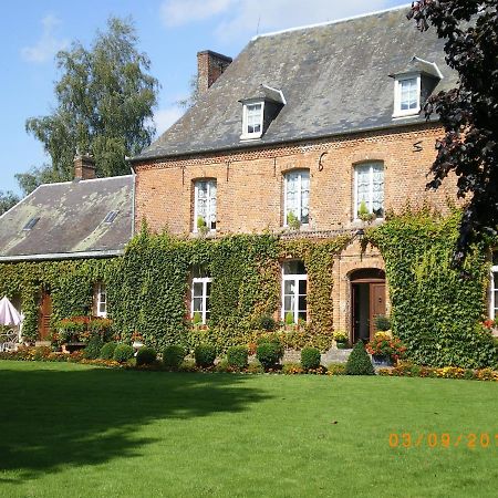Le Chateau Bed and Breakfast Neuville-Coppegueule Exteriör bild