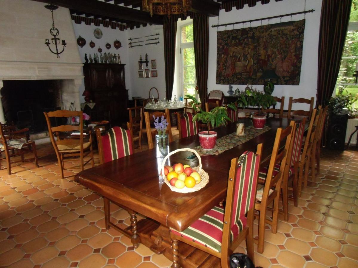 Le Chateau Bed and Breakfast Neuville-Coppegueule Exteriör bild